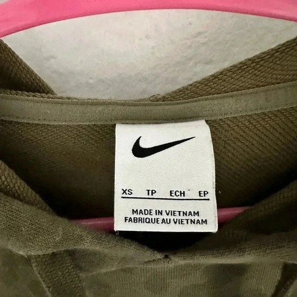 Nike Women's Dri-FIT Get Fit Leopard Print Pullover Hoodie - XS - Picture 5 of 6